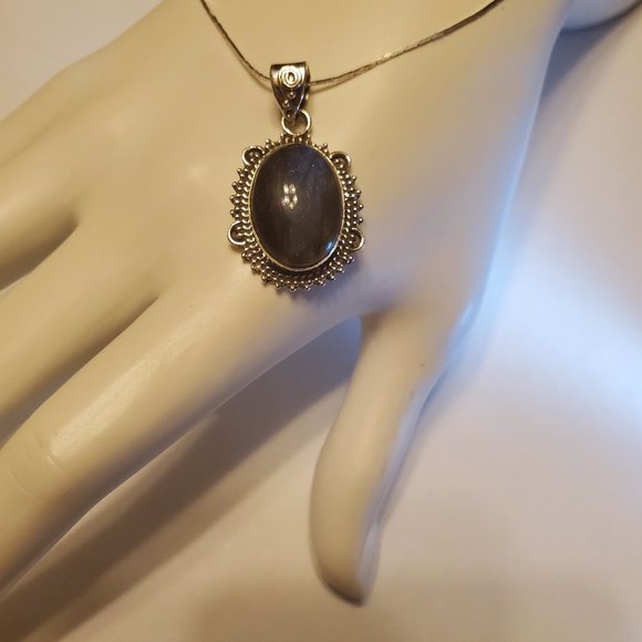 LABRADORITE   STERLING  SILVER  PENDANT. - Picture 7 of 10